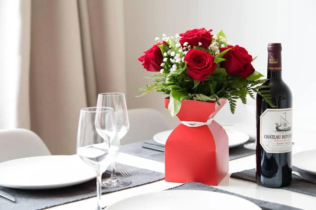 Arc De Triomphe Apartment Paris
